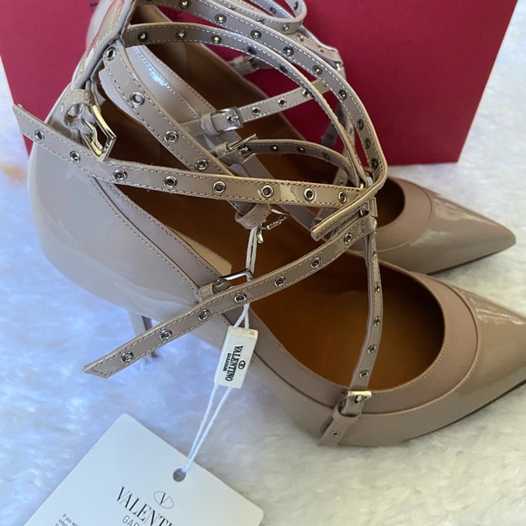 Valentino Shoes - Valentino Grommet Strappy Pointed Toe